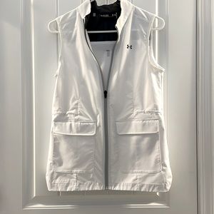 Under Armor womens size XS full zip vest with pockets
